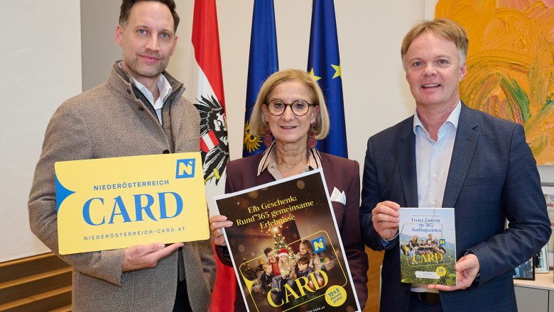 GF Klemens Wögerer, LHF Johanna Mikl-Leitner und GF Michael Duscher , © NLK_Pfeffer GF Klemens Wögerer, LHF Johanna Mikl-Leitner und GF Michael Duscher , © NLK_Pfeffer