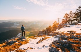 Winterwandern in der Region Wiener Alpen: Naturpark Hohe Wand, © Niederösterreich Werbung/ Sebastian Scheichl Winterwandern in der Region Wiener Alpen: Naturpark Hohe Wand, © Niederösterreich Werbung/ Sebastian Scheichl