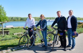 v.l.n.r.: Peter Eisenschenk &ndash; B&uuml;rgermeister Tulln, Landeshauptfrau Johanna Mikl-Leitner, Michael Duscher &ndash; Gesch&auml;ftsf&uuml;hrer Nieder&ouml;sterreich Werbung, Bernhard Schr&ouml;der &ndash; Gesch&auml;ftsf&uuml;hrer Donau Nieder&ouml;sterreich Tourismus, &copy; NLK Pfeiffer